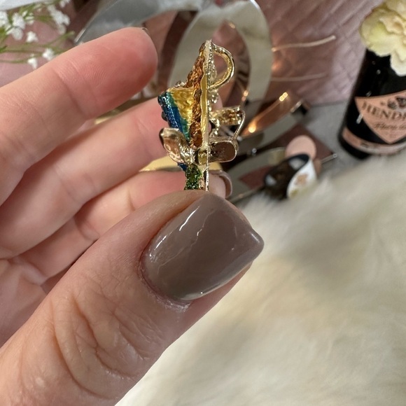 Brand NEW GOLD BACKED COLOR BLOCK RHINESTONES CHAMELEON BROOCH PENDANT - Picture 4 of 5